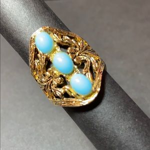 Vintage Gold Filigree & Blue Cabochon Ring Sz 7.5